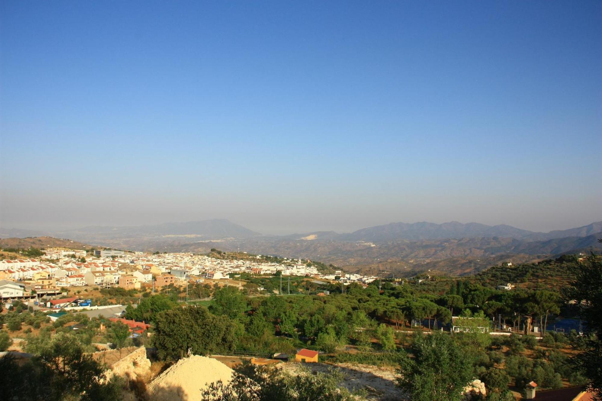 Camping Sierra De Las Nieves Yunquera Esterno foto
